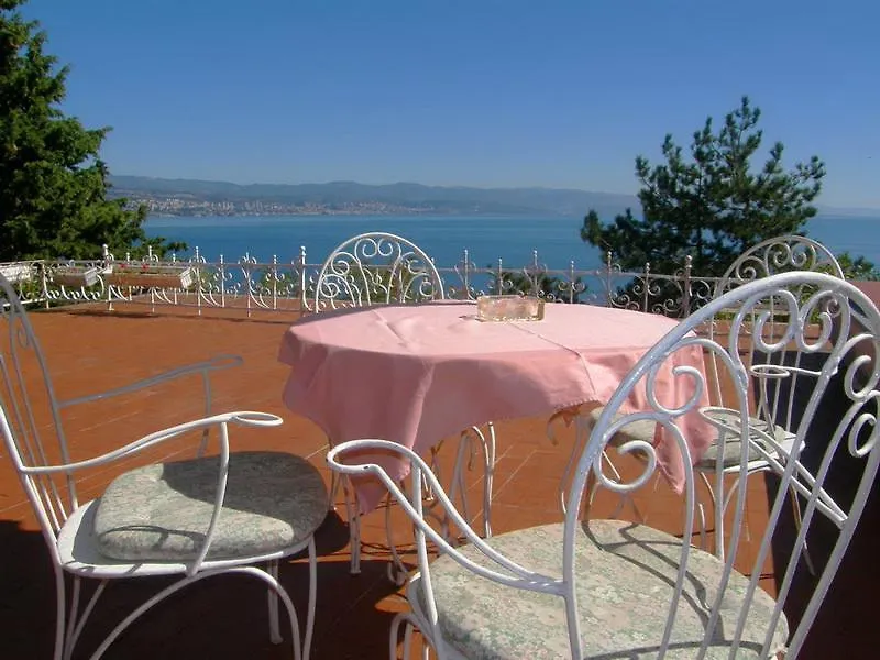 Apartments Darinka Opatija