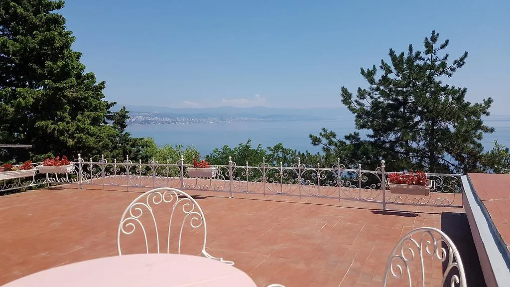 Apartments Darinka Opatija