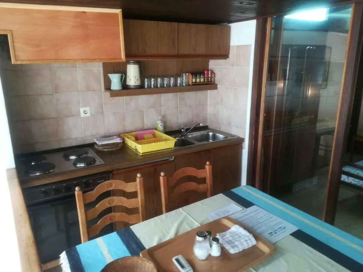 Apartments Darinka أوباتيا