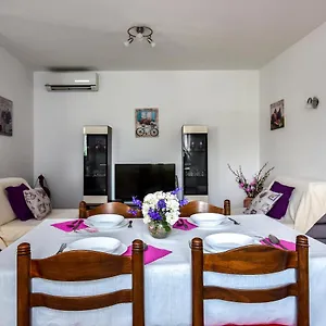 Apartman Koraca Roč