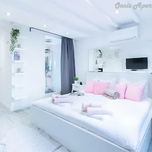 Oasis Apartment